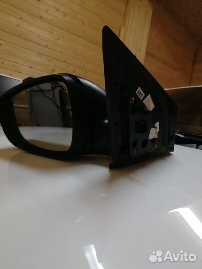 Зеркало левое, Hyundai Solaris 2015 года