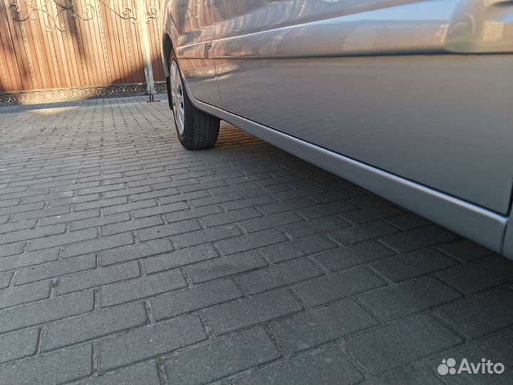 Mitsubishi Lancer 1.3 МТ, 2006, 135 000 км