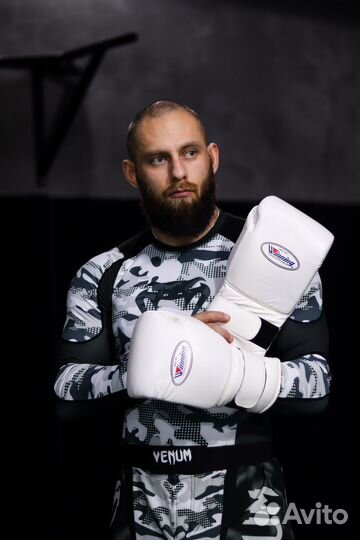 Боксерские перчатки Winning White