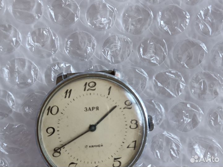 Наручные советские часы