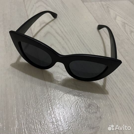 Солнцезащитные очки женские