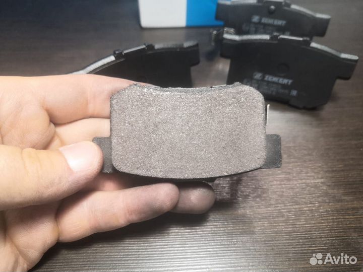 Колодки тормозные задние Honda Civic 8