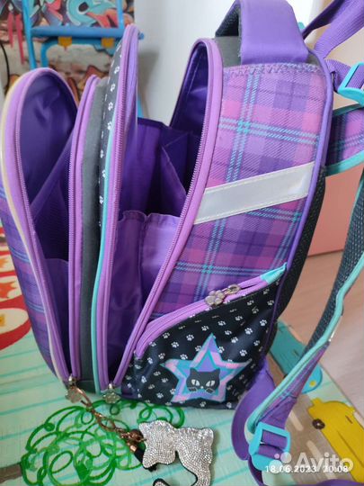 Школьный рюкзак