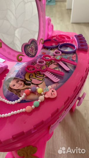 Туалетный столик для девочки бу