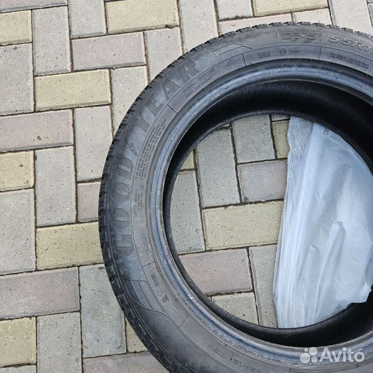 Goodyear EfficientGrip SUV 4x4 235/55 R19 105V