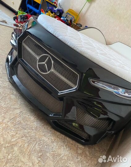 Детская кровать машина новая