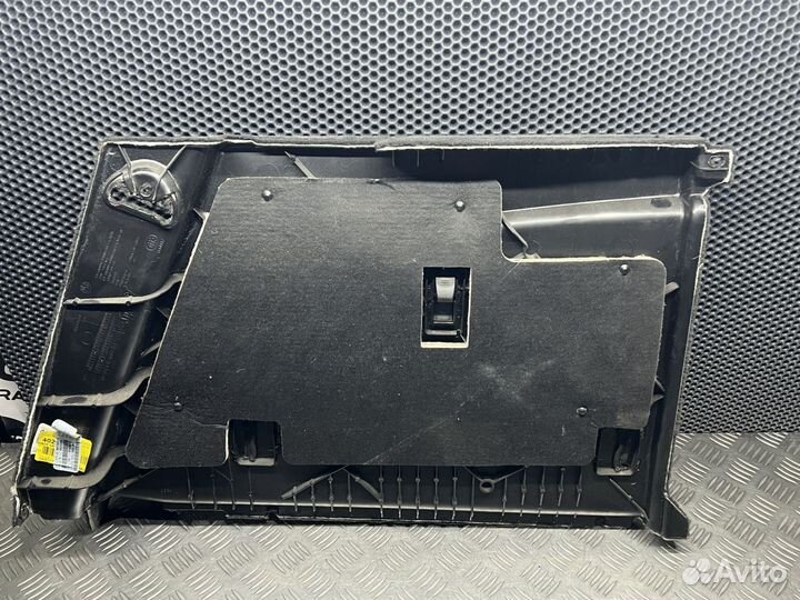 Обшивка багажника левая BMW X5 E70