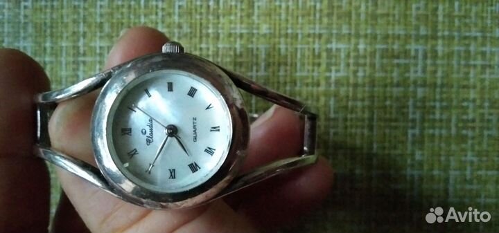 Бронь Серебряные часы женские