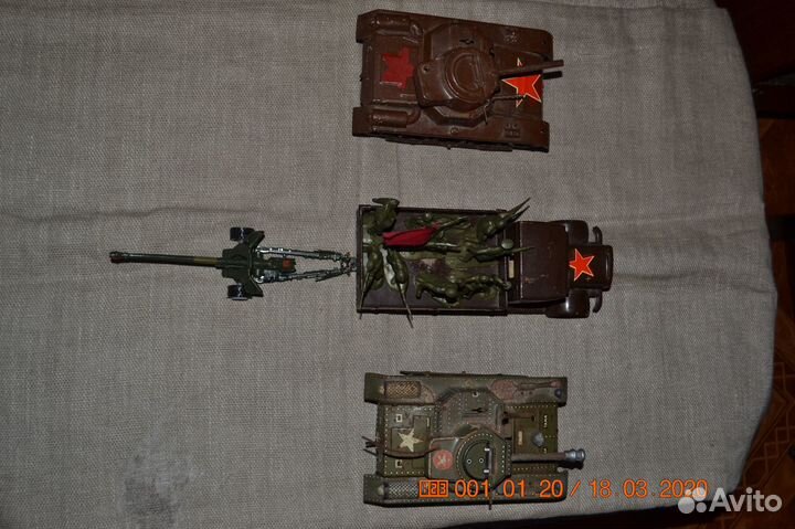 Техника металл солдатики пушка экспозиция