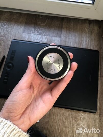 Графический планшет wacom intuos pro