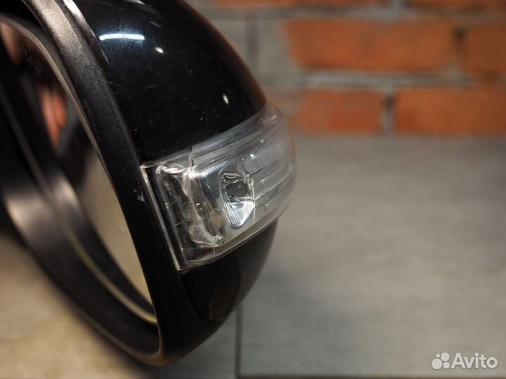 Зеркало правое электрическое Toyota Avensis