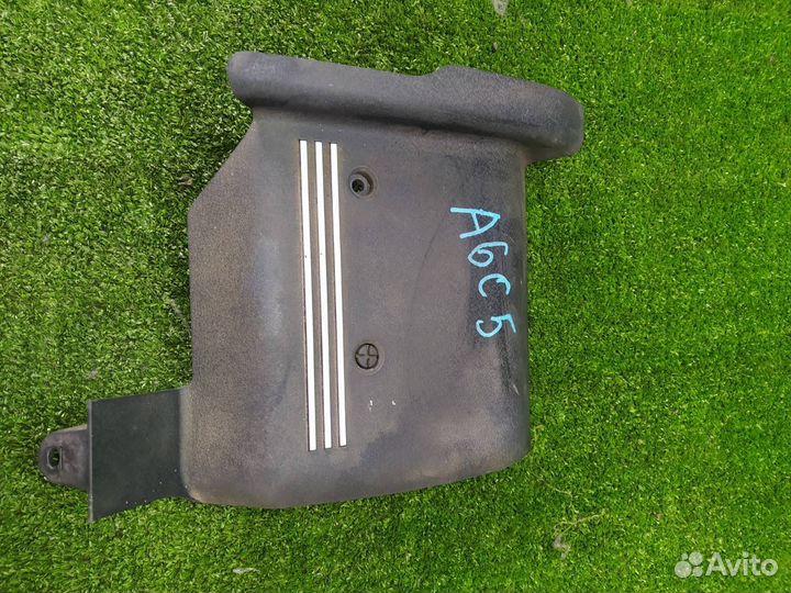 Крышка двс декоративная Audi A6 C5