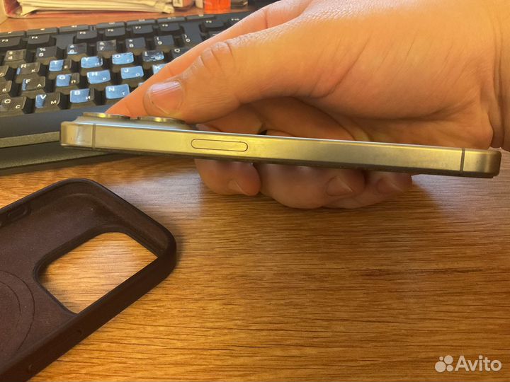 iPhone 15 Pro, 256 ГБ