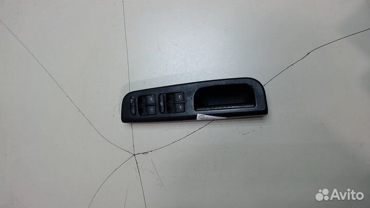 Кнопка стеклоподъемника Volkswagen Golf 4, 2001