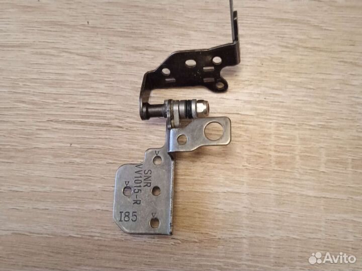 Петля правая HP 625