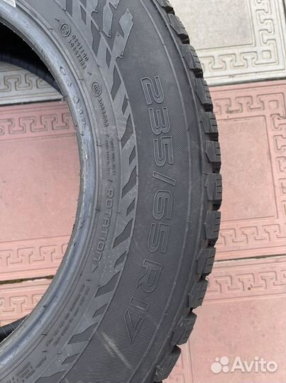 Nokian Tyres Hakkapeliitta 9 SUV 235/65 R17
