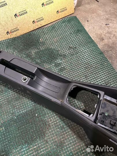 Подлокотник Volkswagen Polo cwva 2020