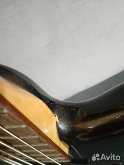 5 струнная бас гитара