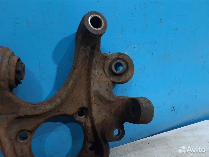 Кулак задний правый Kia Sorento 2 XM 2009-2012