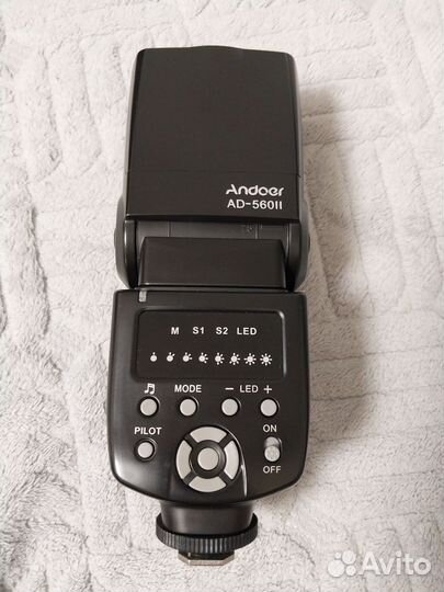Фотовспышка Andoer AD-560ll