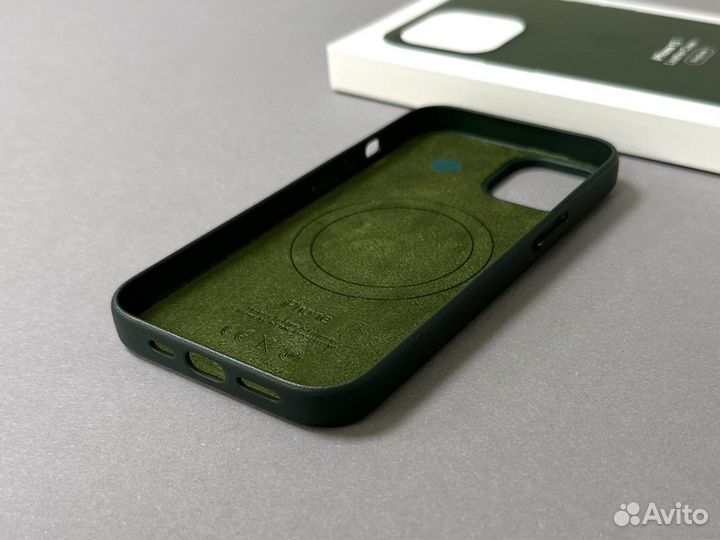 Чехол на iPhone 13 Кожаный