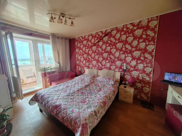 2-к. квартира, 50 м², 8/9 эт.