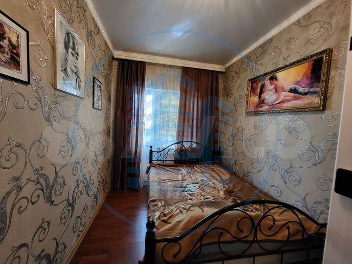 2-к. квартира, 52 м², 1/3 эт.