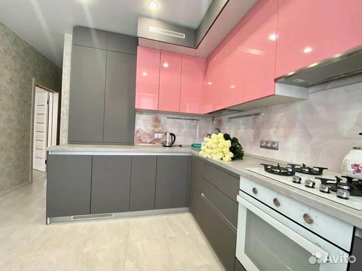 Прямая кухня на заказ. Фабрика в Омске