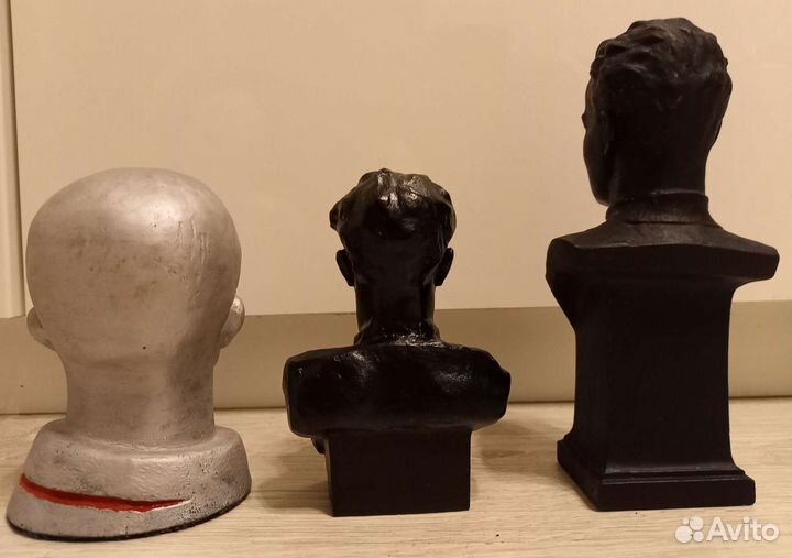 Космос Гагарин Титов Маяковский Высоцкий Ну,погод