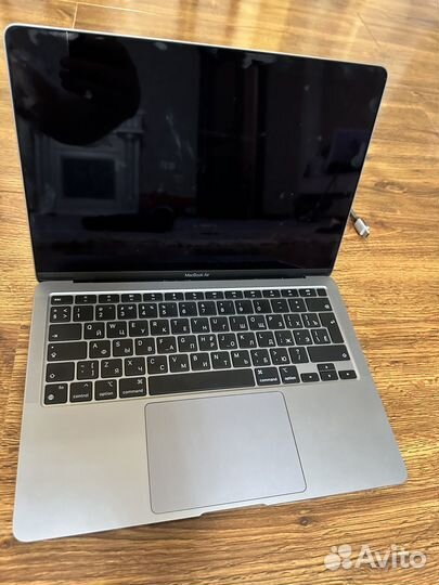 Macbook air 13 2020 m1