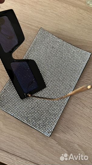 Солнцезащитные очки gucci