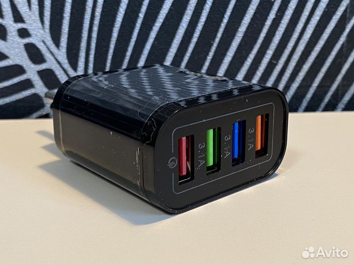 Зарядка Адаптер для iPhone/Android 4 USB