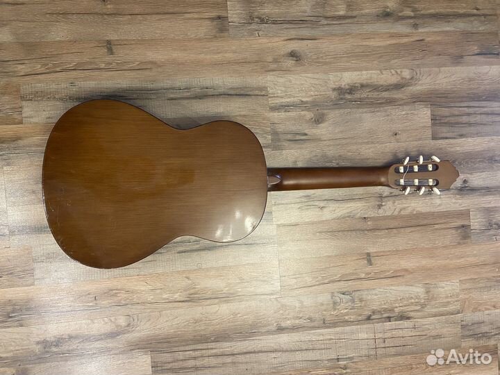 Гитара Yamaha C40