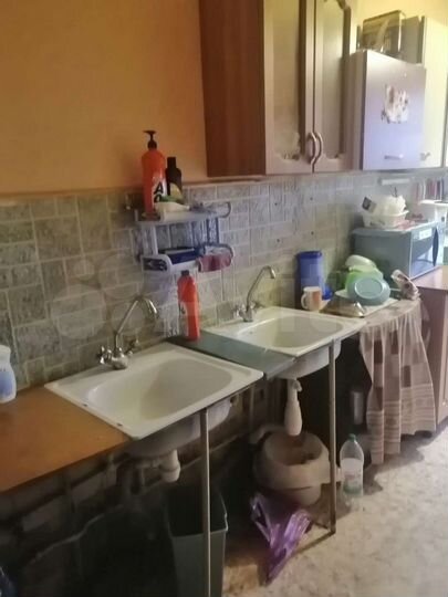Комната 12 м² в 4-к., 5/5 эт.