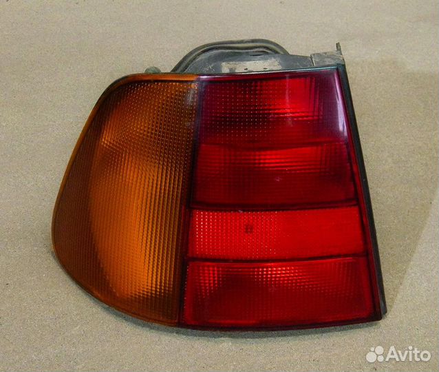 Фонарь левый VW Polo 3