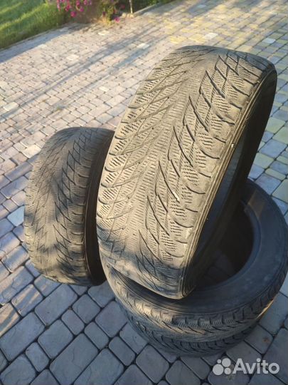 Nokian Tyres Hakkapeliitta 2 225/55 R17 20VR