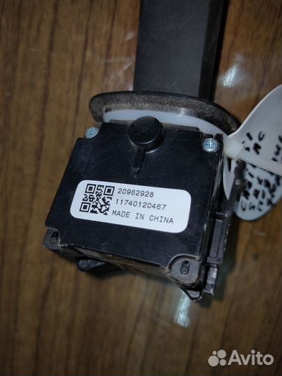 Подрулевой переключатель дворников Cadillac SRX 2