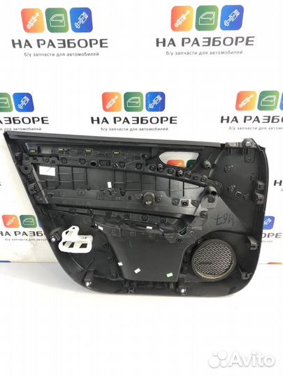 Обшивка двери передняя правая Renault Arkana LJC