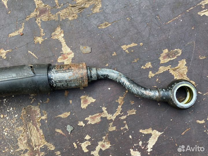 Шланг гура ауди 80 б4