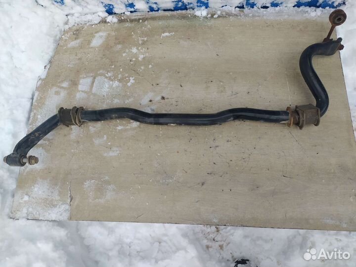 Стабилизатор передний Land Cruiser 200