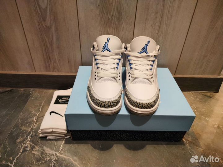 Nike Air Jordan 3 Retro UNC