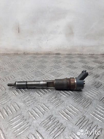 Форсунка Toyota Yaris хэтчбэк 1.4 1ndtv 2006