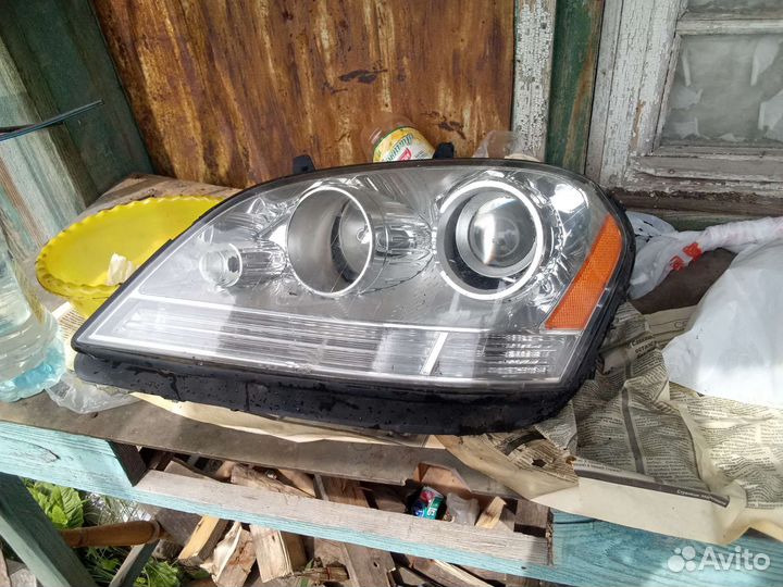 Фара левая передняя б/у Мерседес ML -164