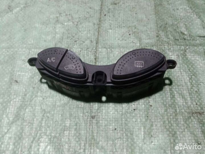 Блок кнопок Ford Focus 1 седан 2.0I splitport 1999