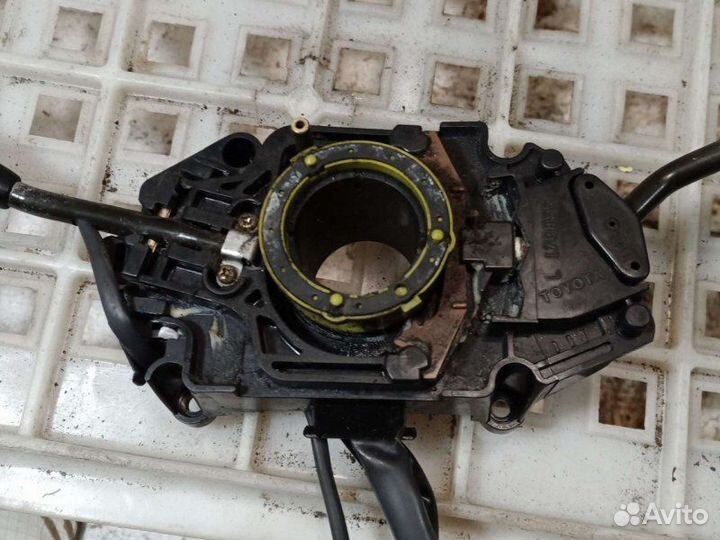 Переключатель подрулевой Toyota Carina E седан 1.6