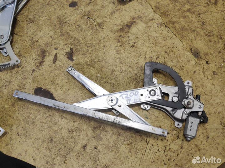 Стеклоподъемник передний левый Шевроле Авео (T200)