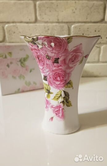 Ваза для цветов, блюдо-конфетница резные