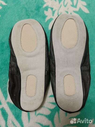 Чешки кожа Италия 37 размер чёрные