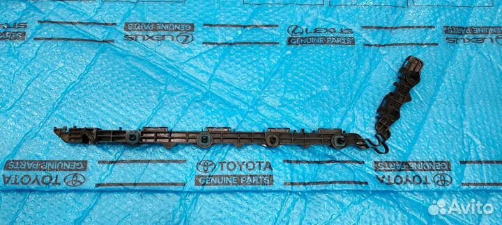 Кронштейн бампера Камри 50, Камри 55 правый бу