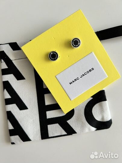 Серьги пуссеты Marc Jacobs